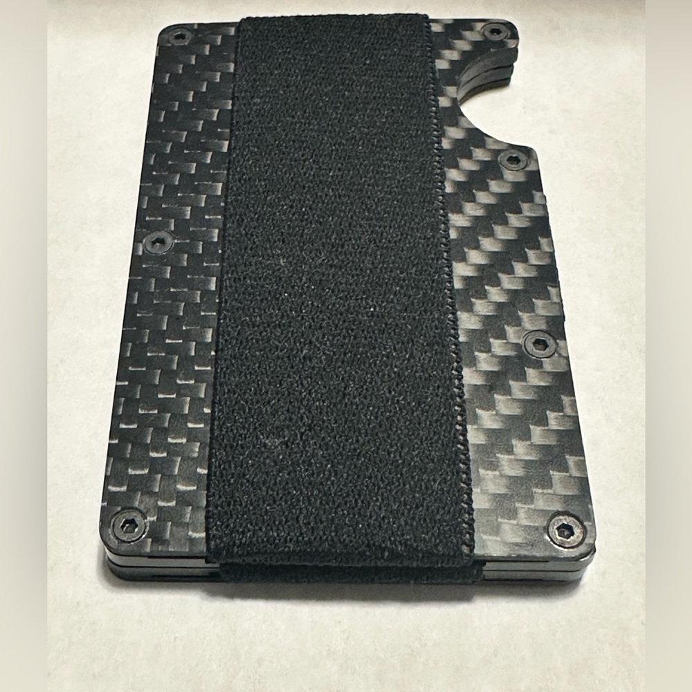 Carbon Fiber Card Holder with Cash Elastic - Picture 3 of 4